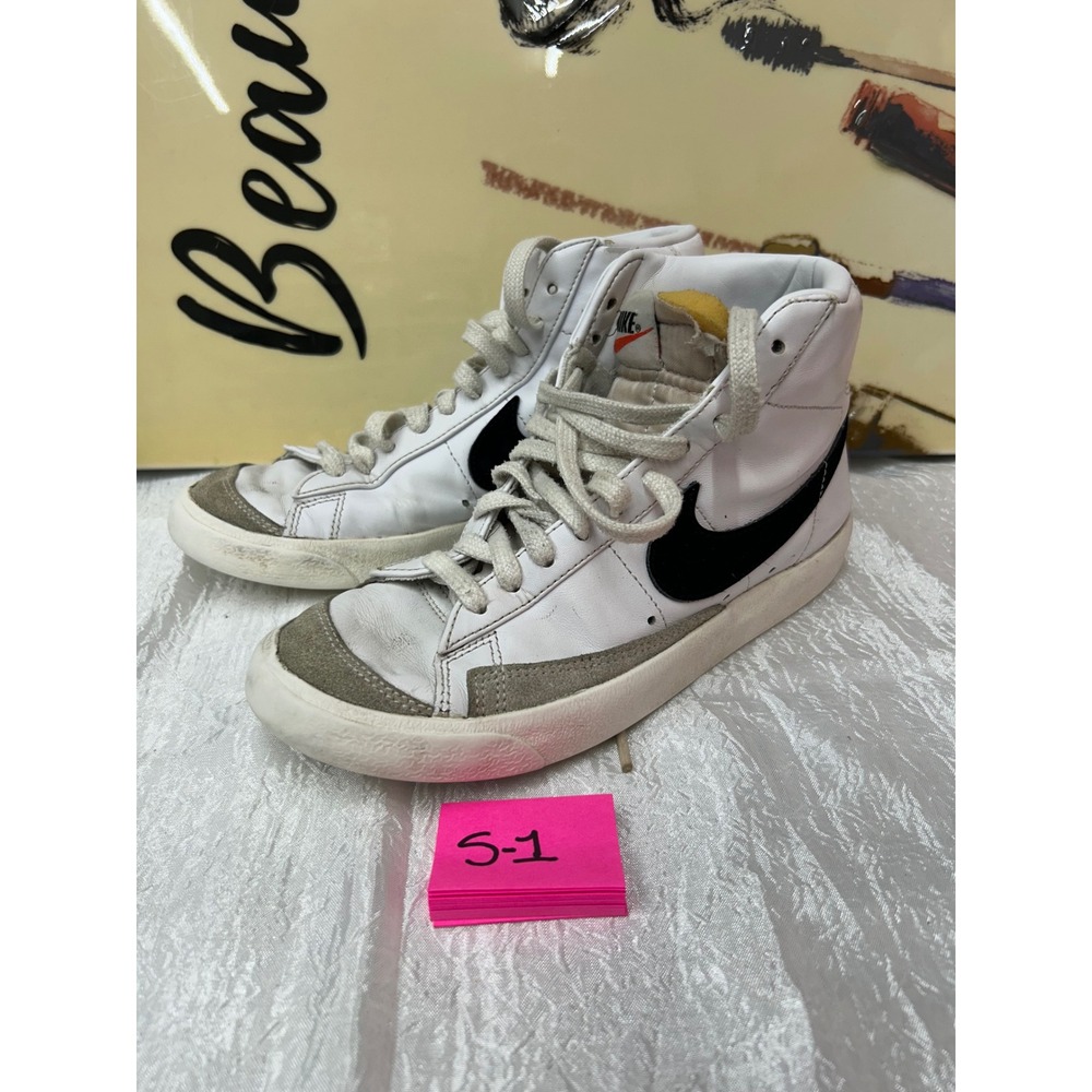 Nike Blazer Mid 77 Vintage White Black CZ1055-100 Mens 7 High Top Sneakers